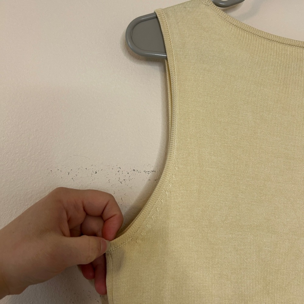 Tahari Arthur S. Levine Butter Yellow Silk Cotton Blend Knit Tank Top Size 6 - Picture 7 of 9